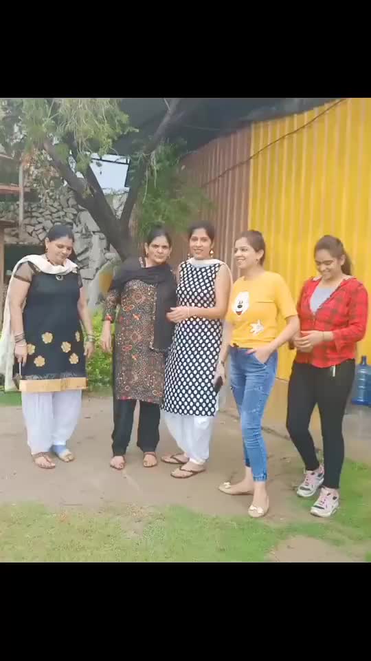 @royal.. jaatni