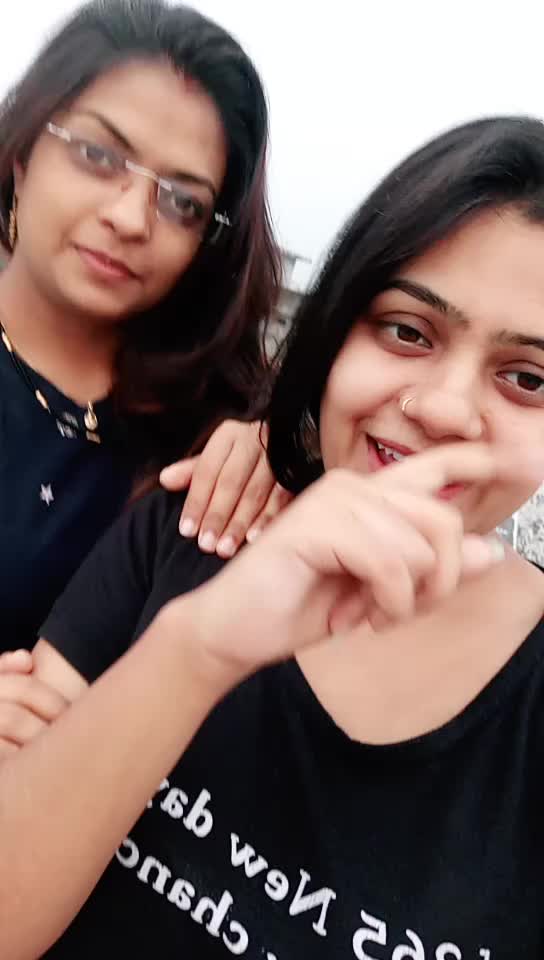 @ApUrVa TiWaRi 😈