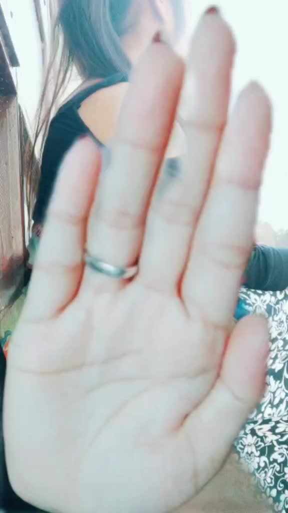 @Isha😘 Akdu