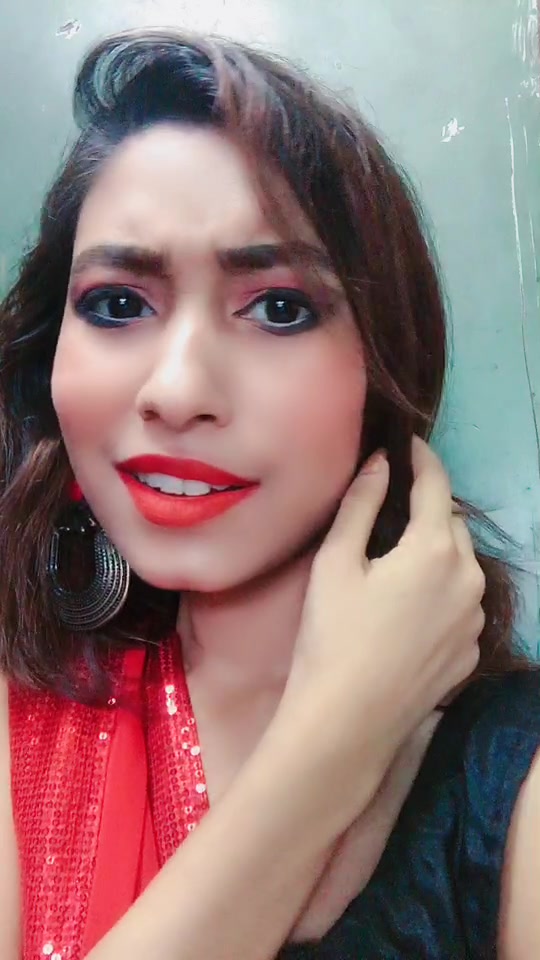 @Dhriti❤️Hiya❤️Singha