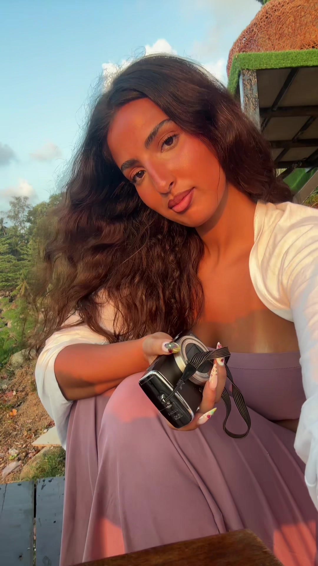 @Adjé