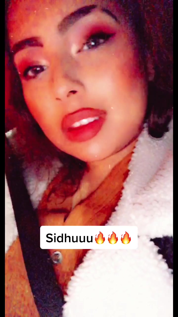 @KAUR ✨