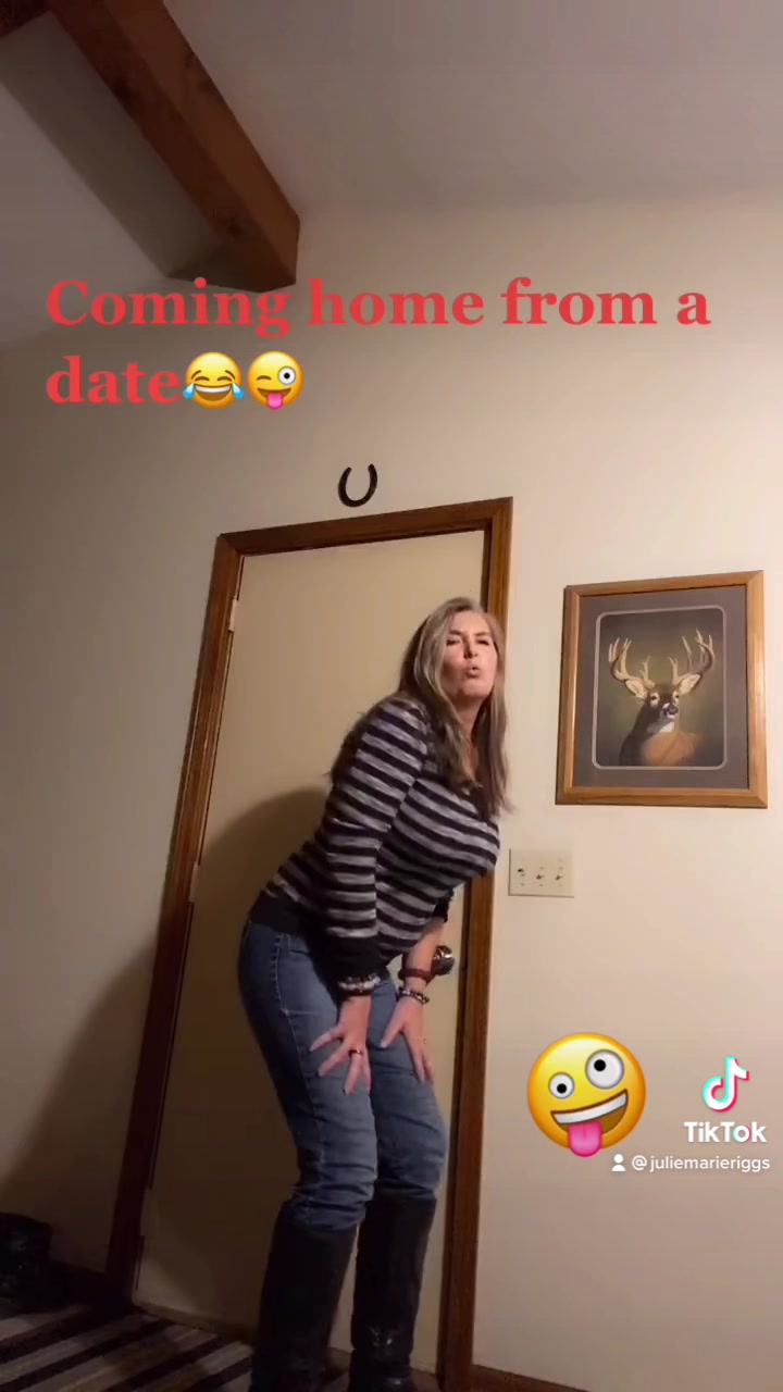 @JulieMarieRiggs