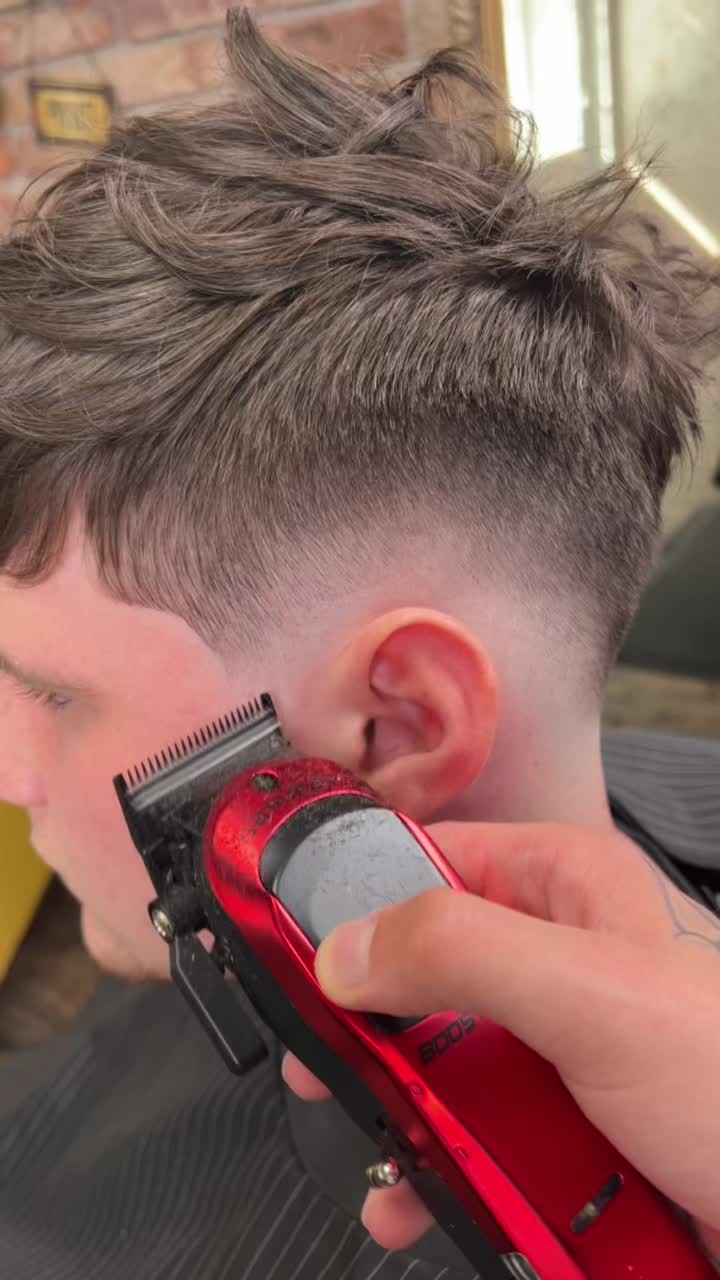 @chriscrossbarber_