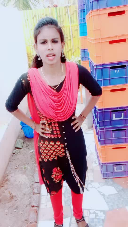 @singel ponnu soni😎