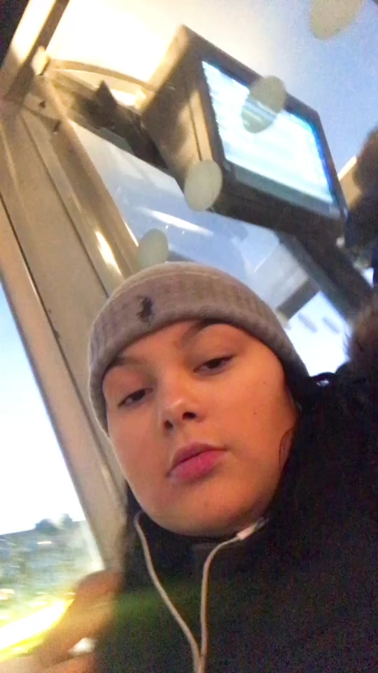 @r&ouml;vvvvosri&ouml;st😚💦👅