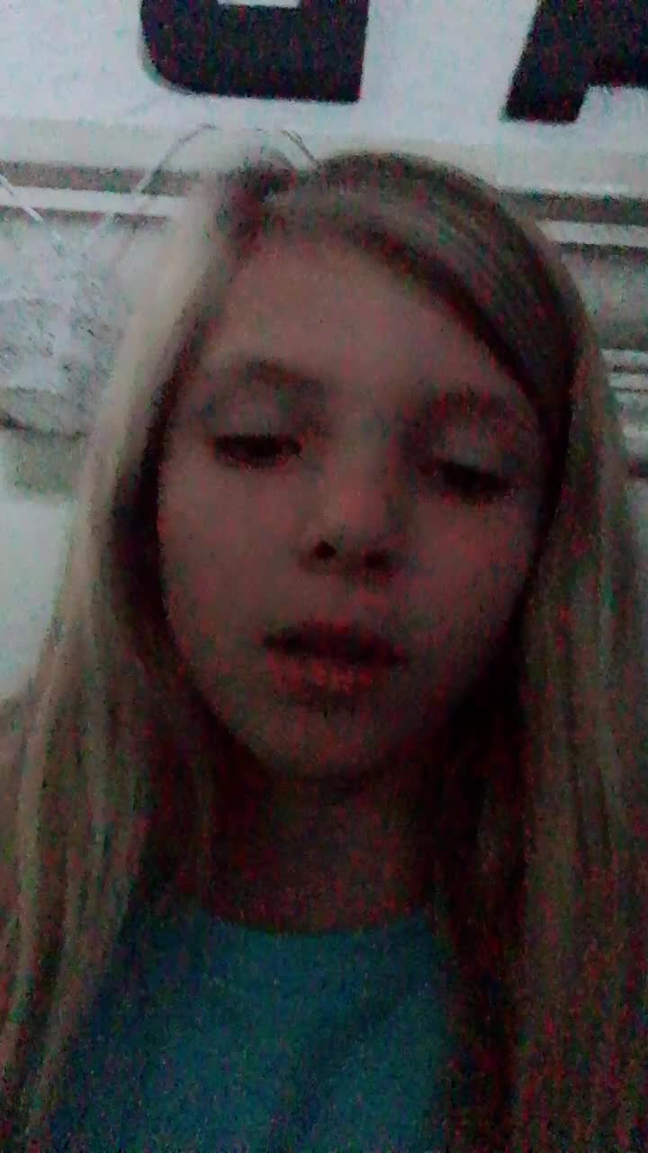 @Chloe Shelton