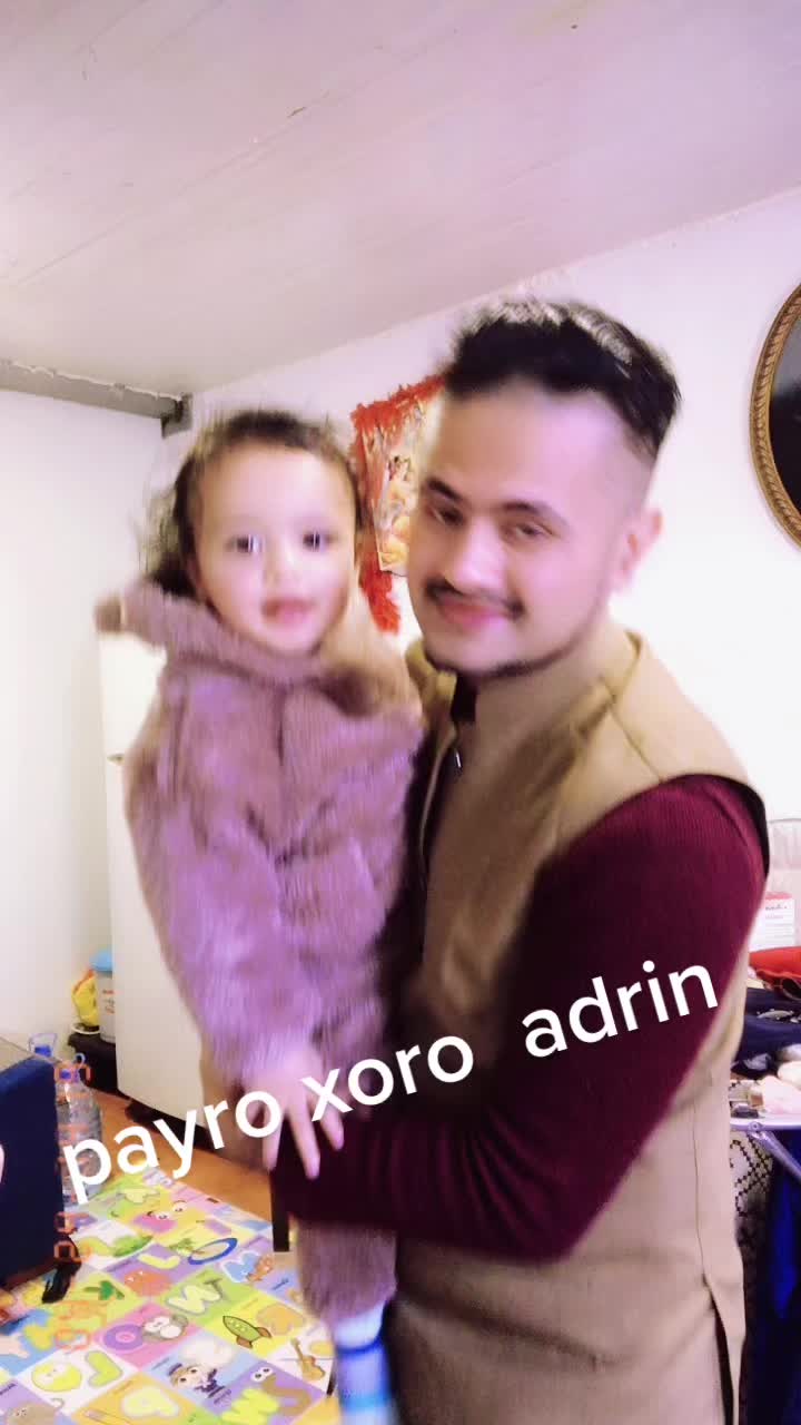 @Roshan Thapaliya 🇵🇹🇧🇪