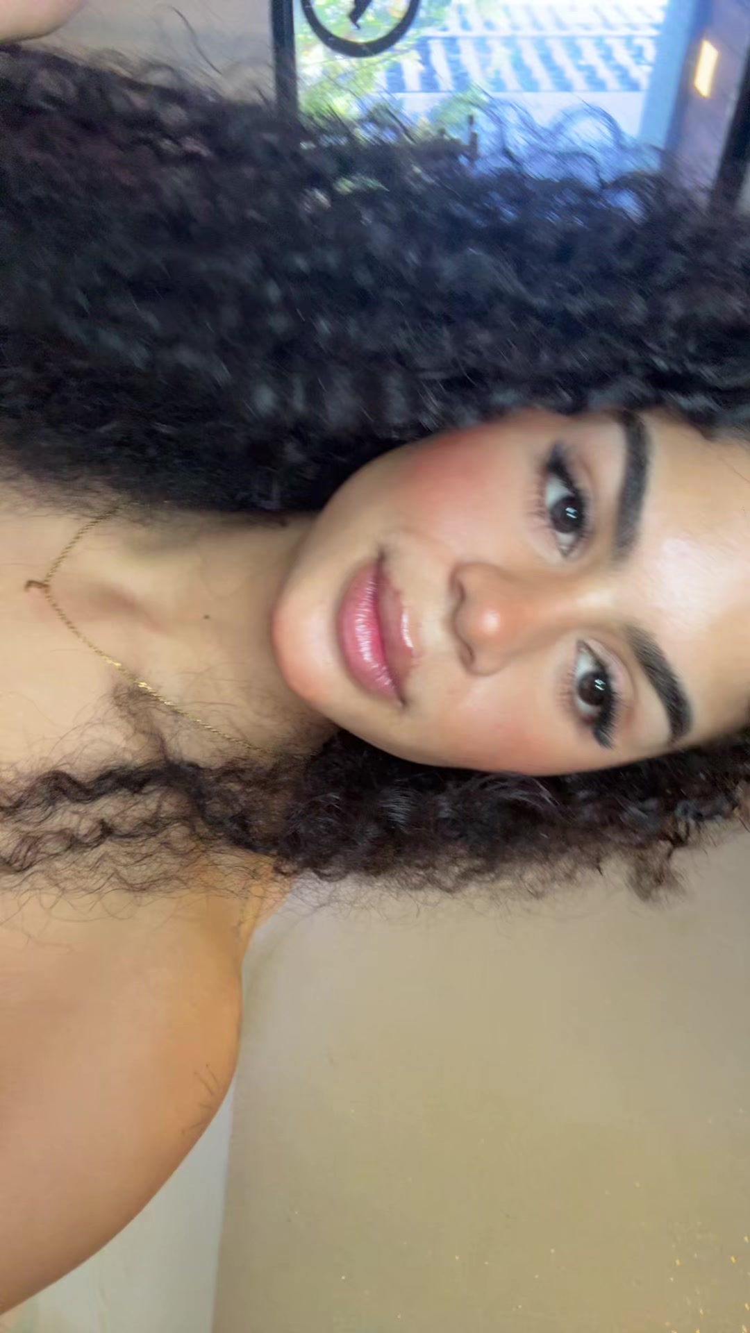 @L&iacute;via Rodrigues