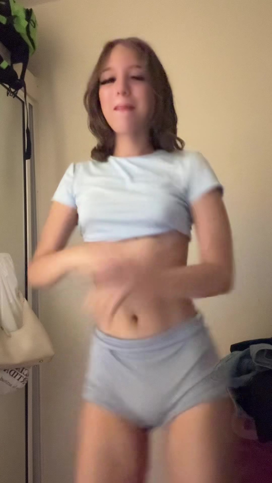 @labiondaflxz