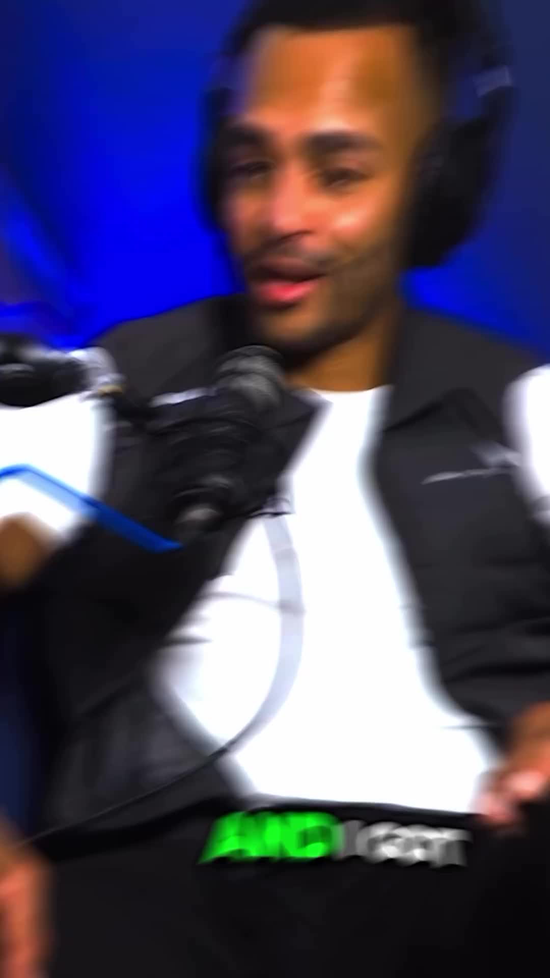 @Shake the Mic 🎙️