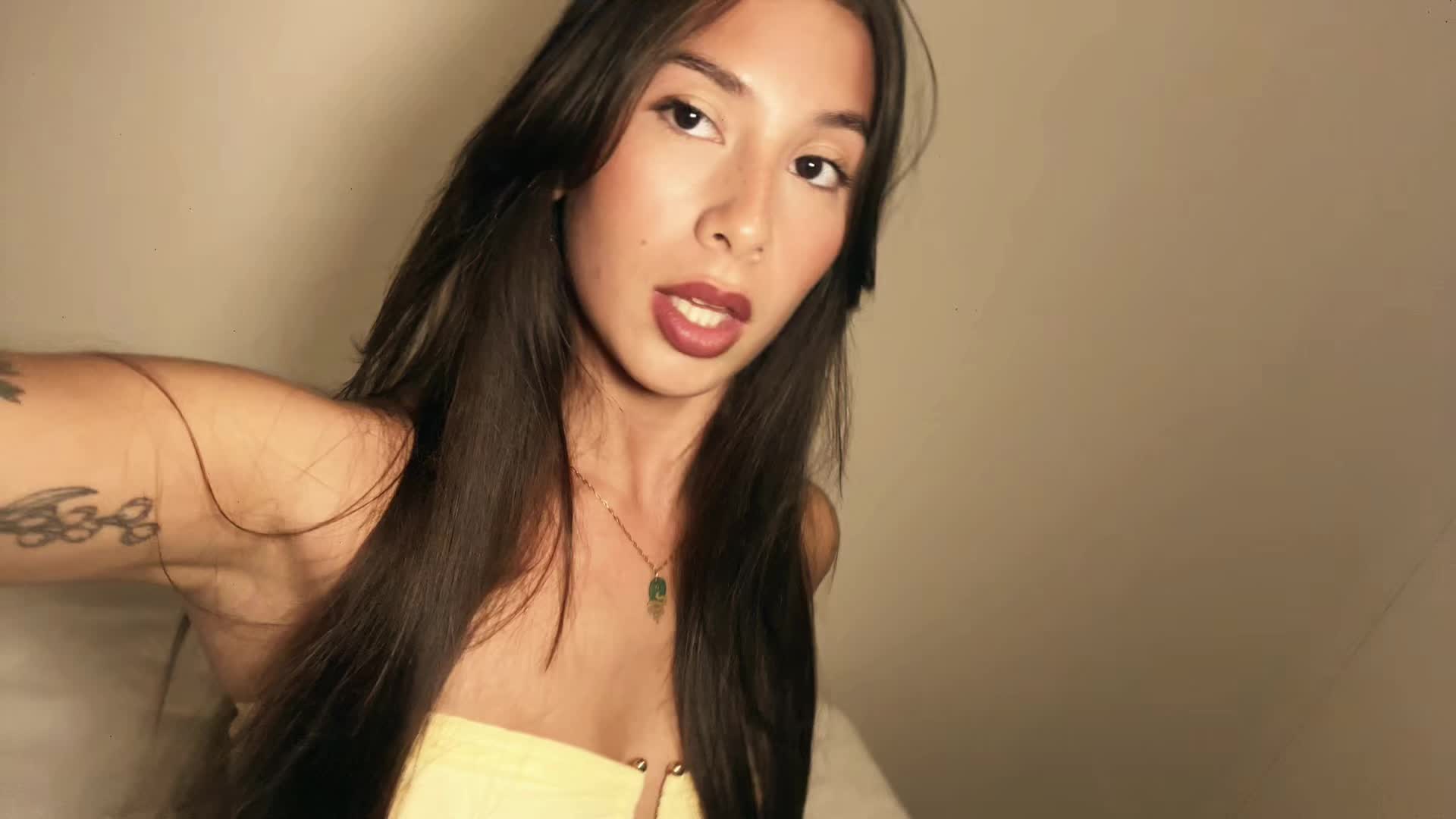 @Asian 🪭
