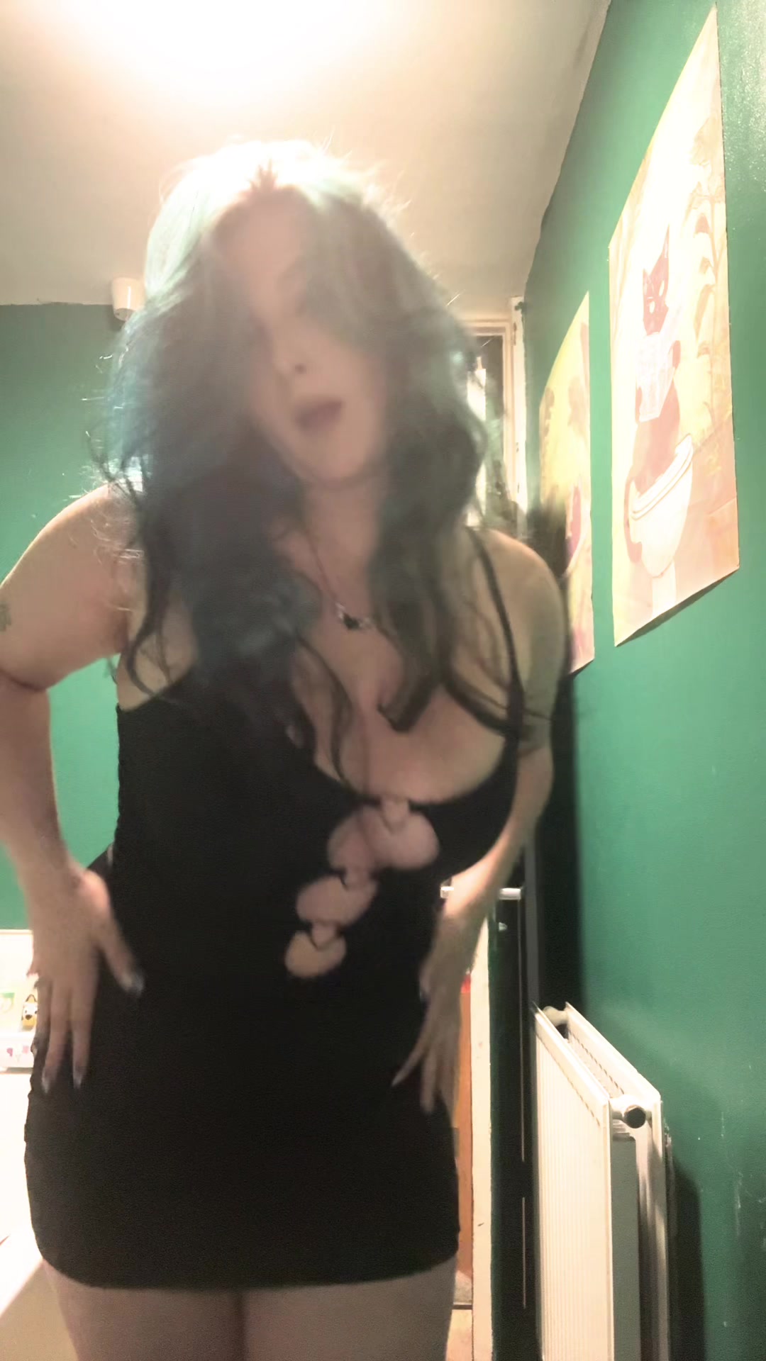 @🥀miku🦇