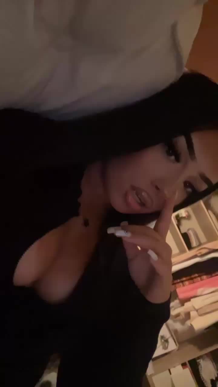@𝐁𝐞𝐥𝐯𝐢𝐝𝐚𝐚🍬
