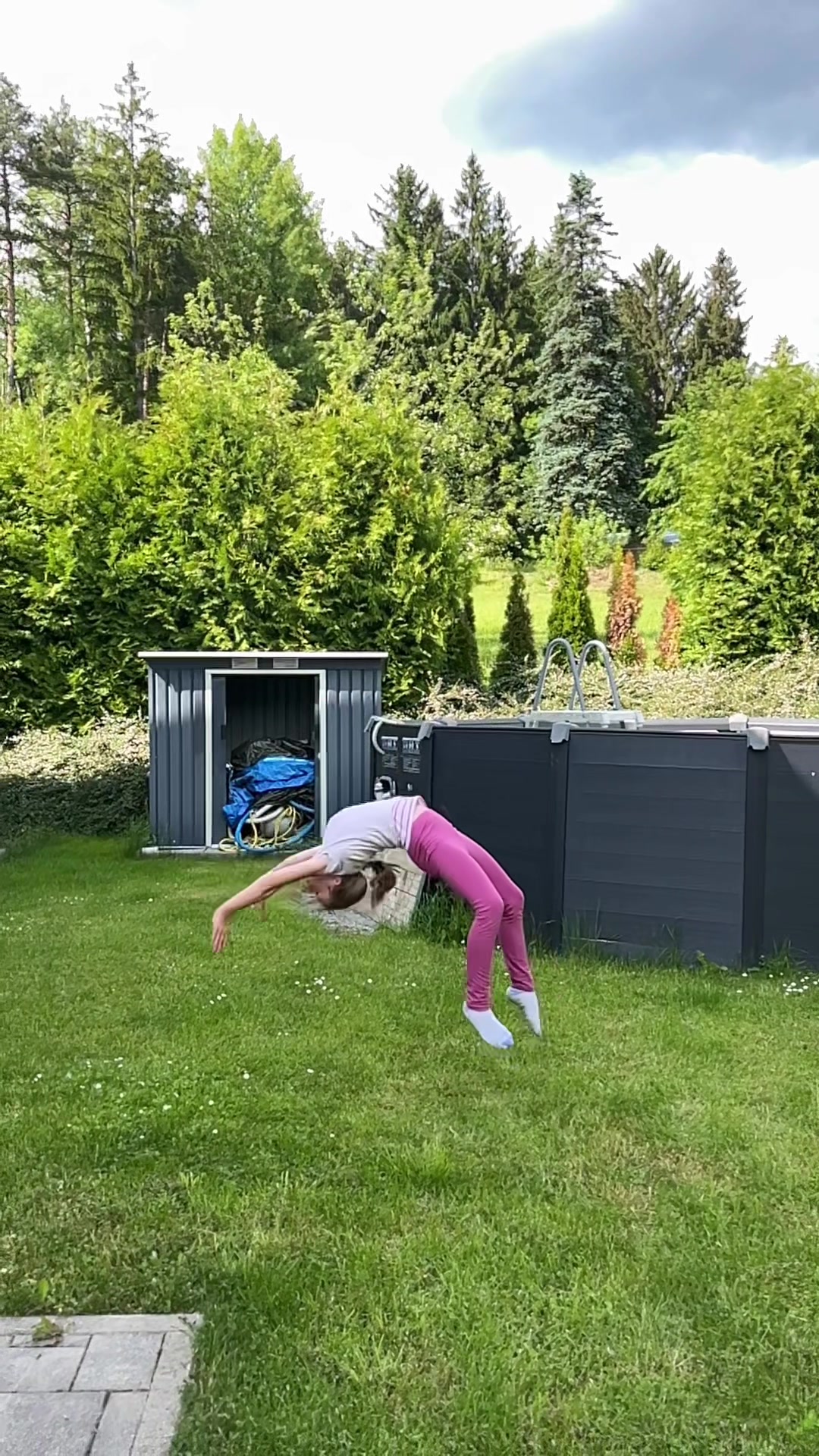 @emely.flips._