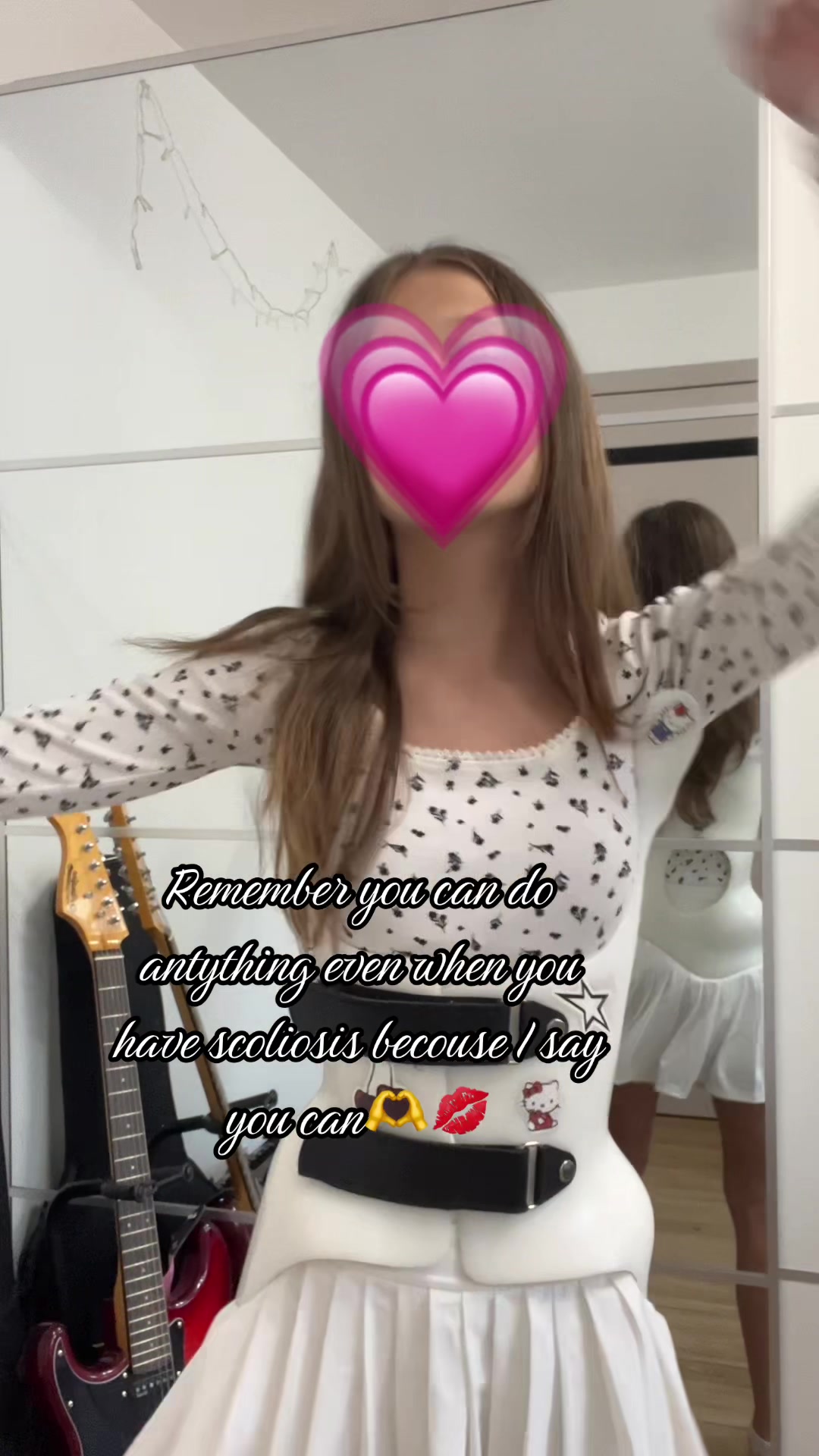 @Twin.withscoliosis🩻🪽💋