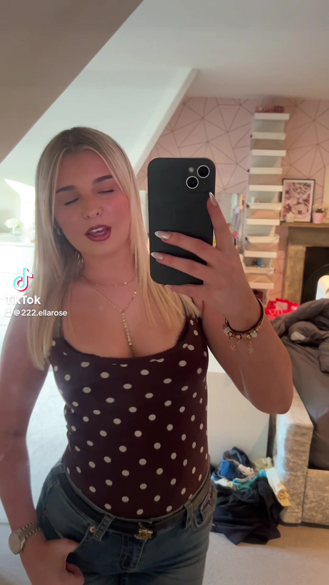 @😜