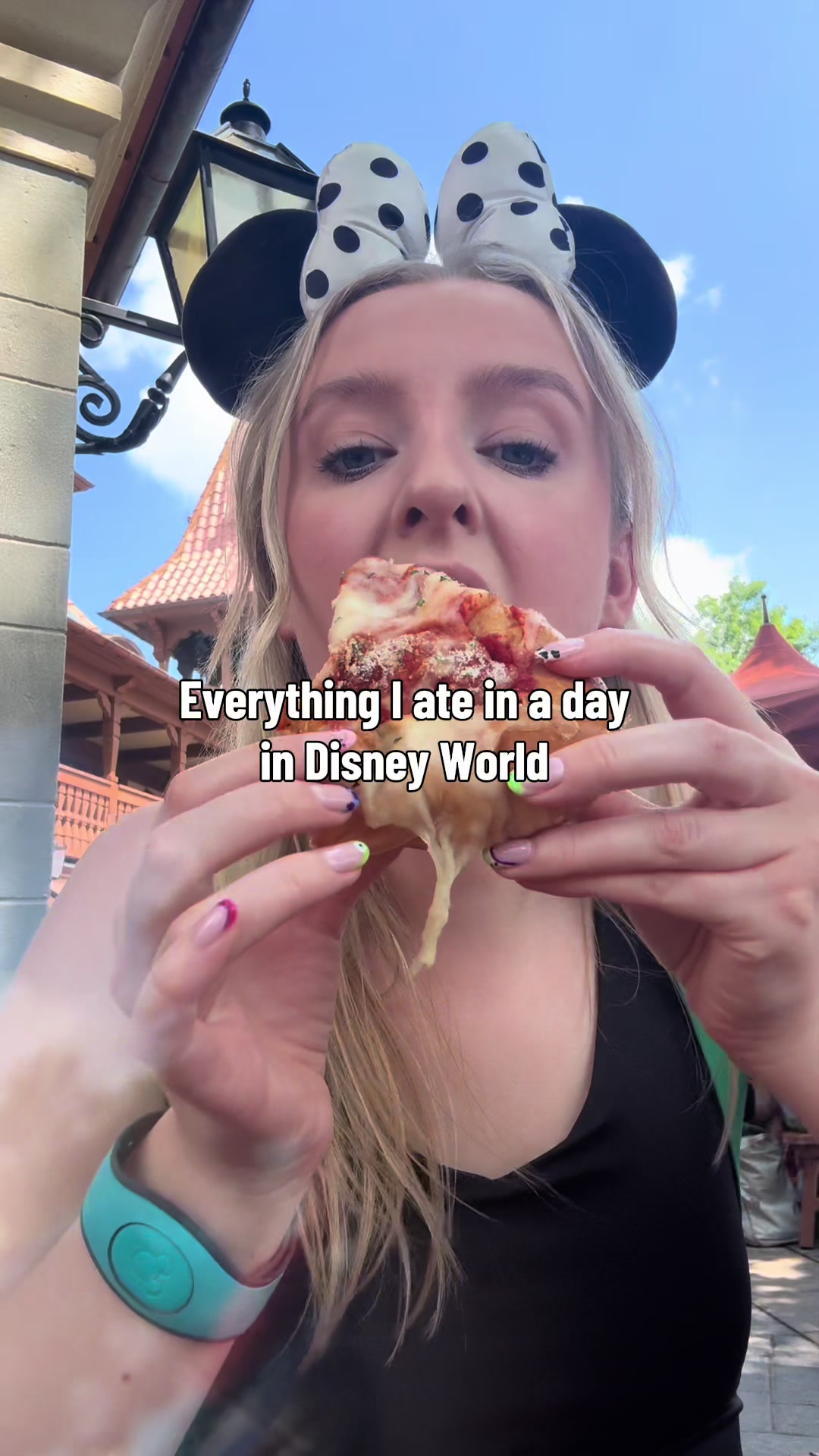 @Ellie 🐭🎠✨
