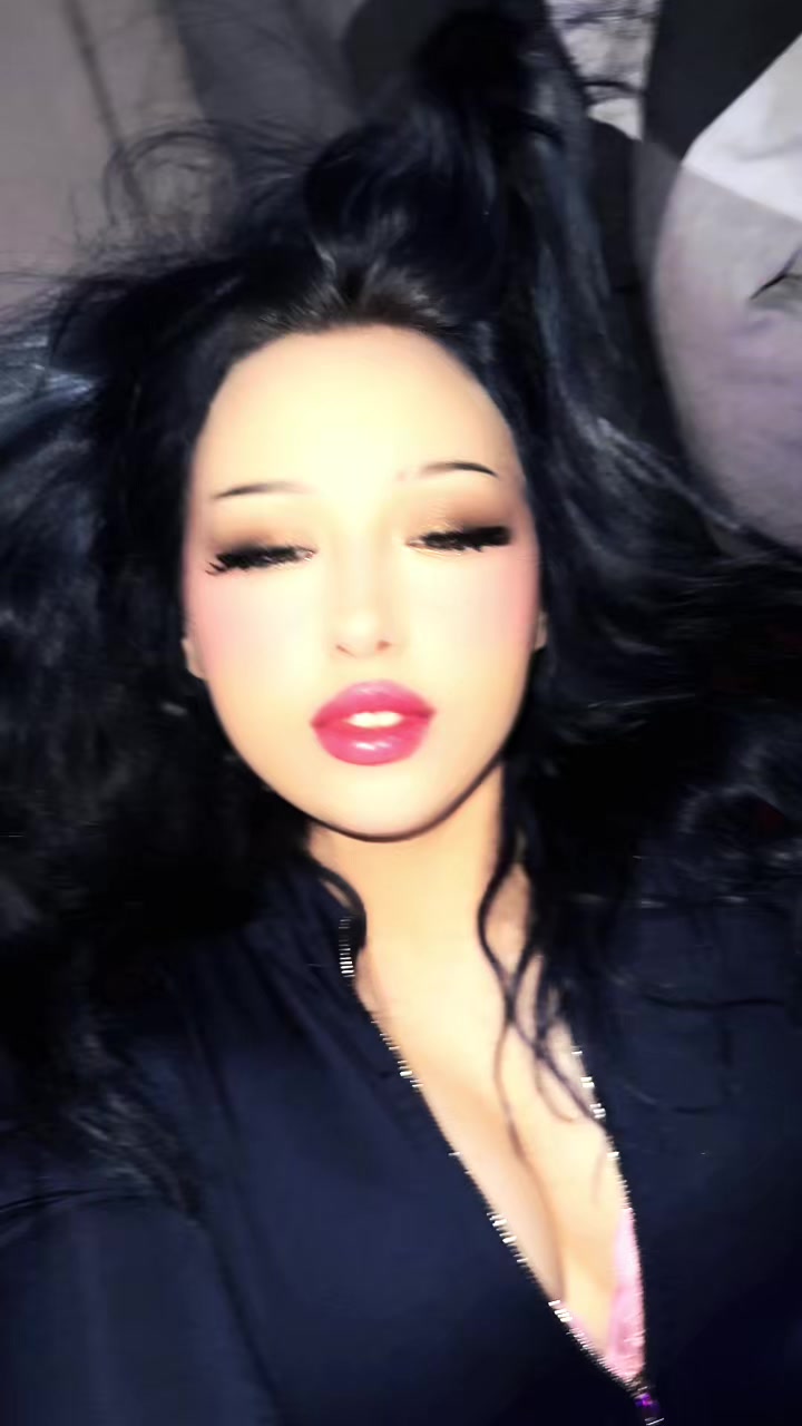 @SnowyBubbles16