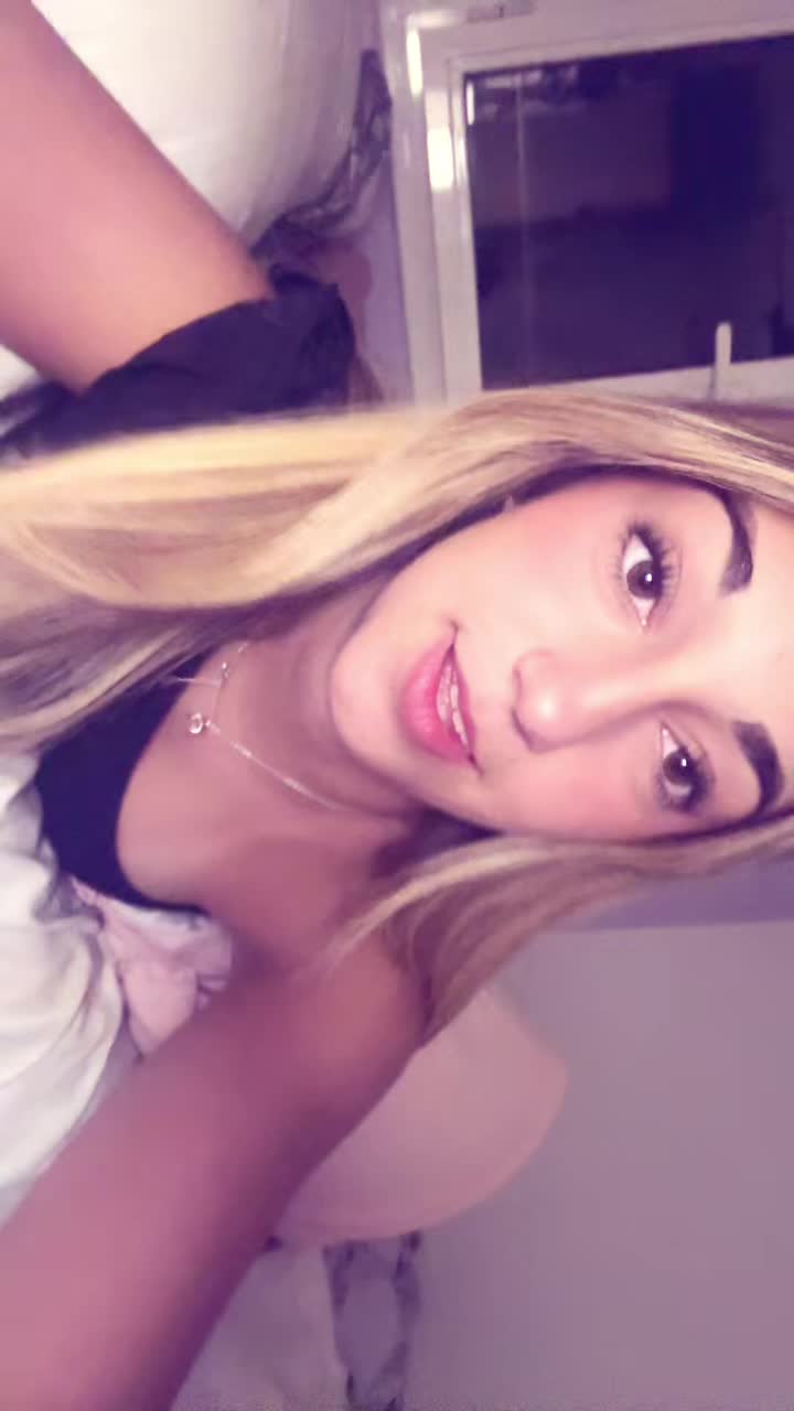 @xeeniiaaaa