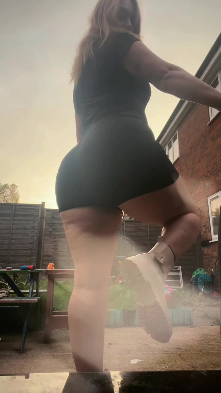 @TheCarGalNextDr💋