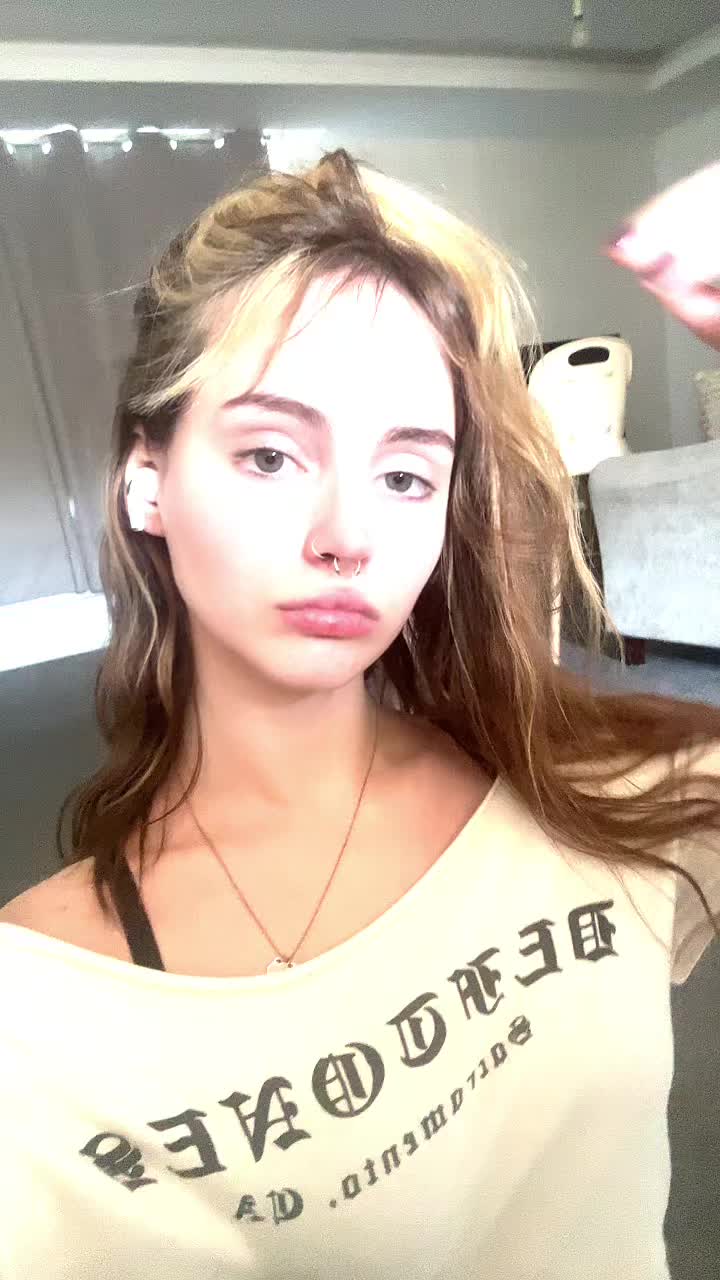 @&middot;:*&uml;༺☠︎︎♱𝔅𝔢𝔩𝔩𝔞♱☠︎︎༻&uml;*:&middot;