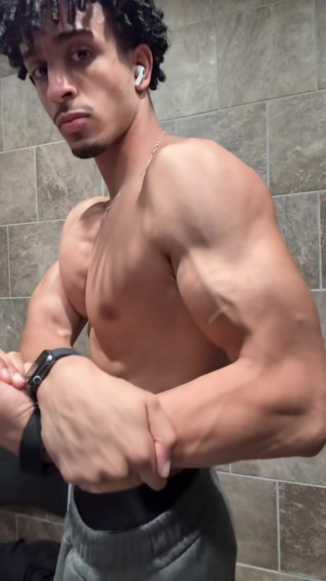 @ahmadlifts10