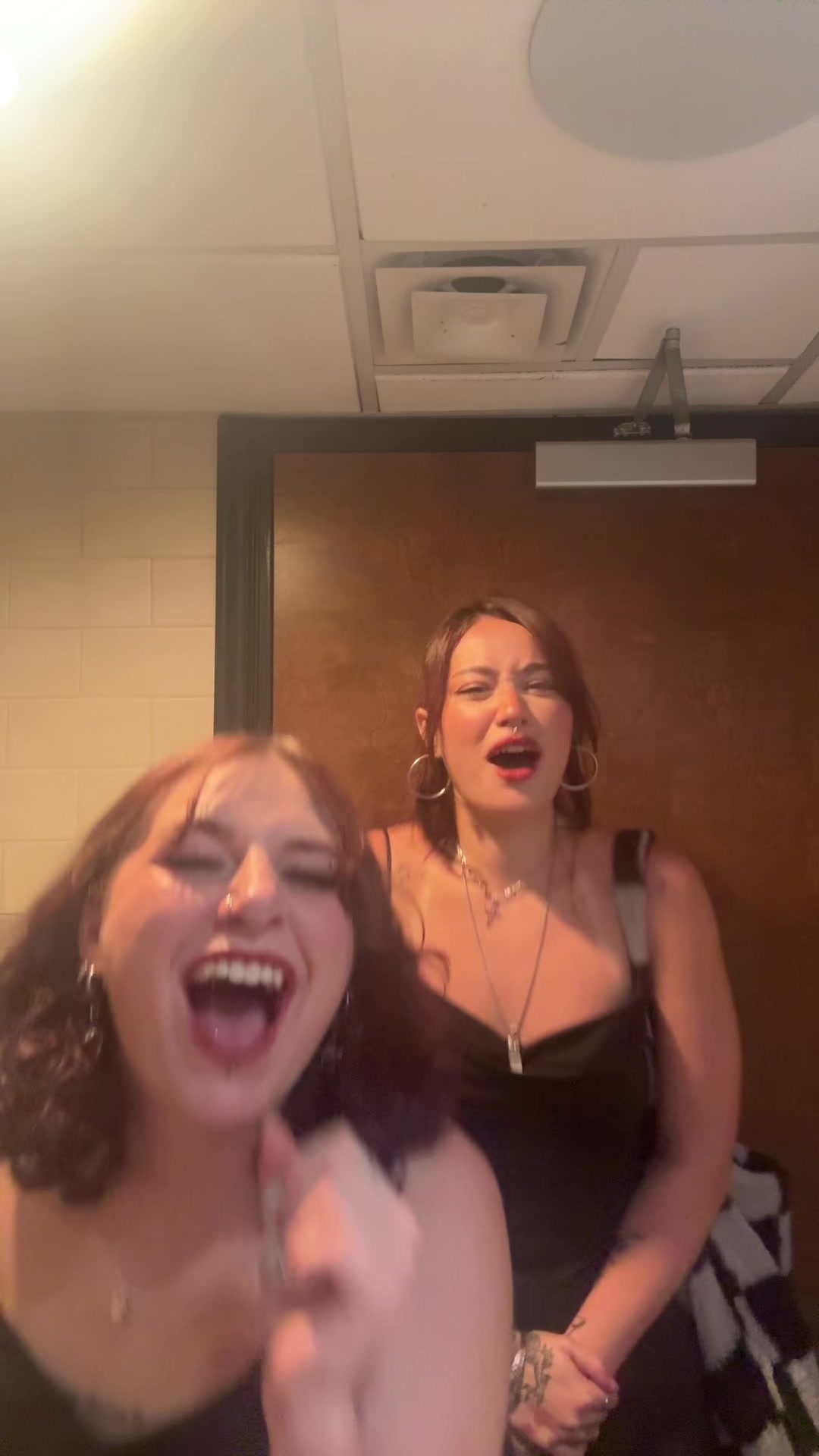 @mama
