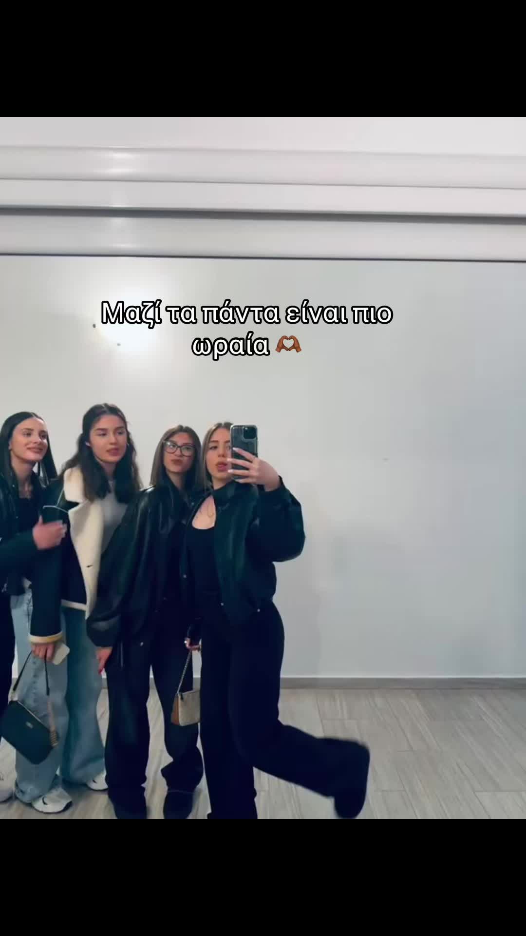 @elapareaaaa