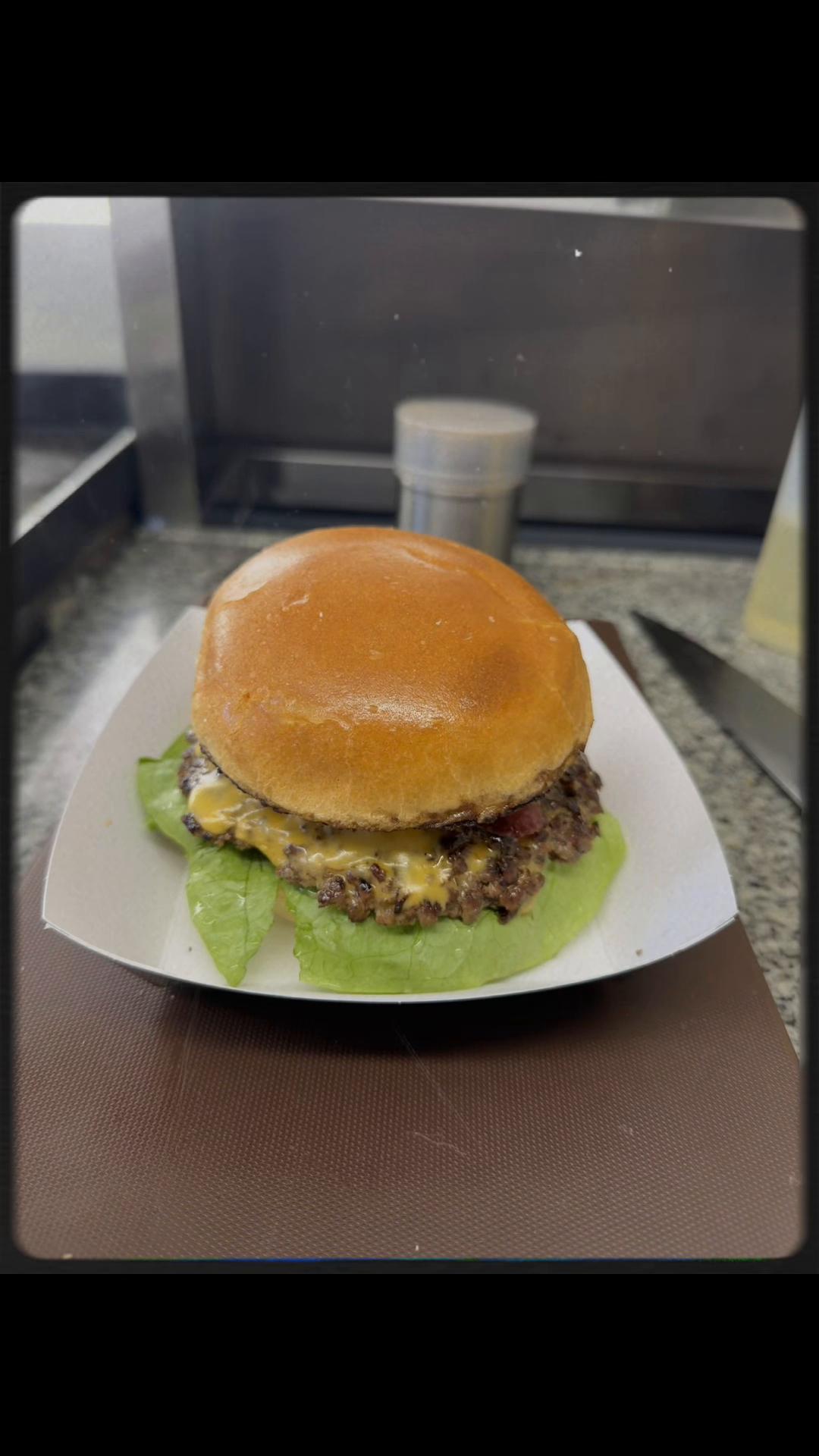 @Jerry&rsquo;s burgers