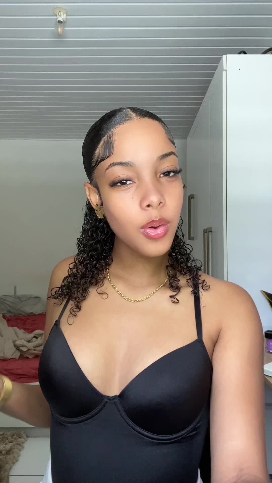 @User972284529
