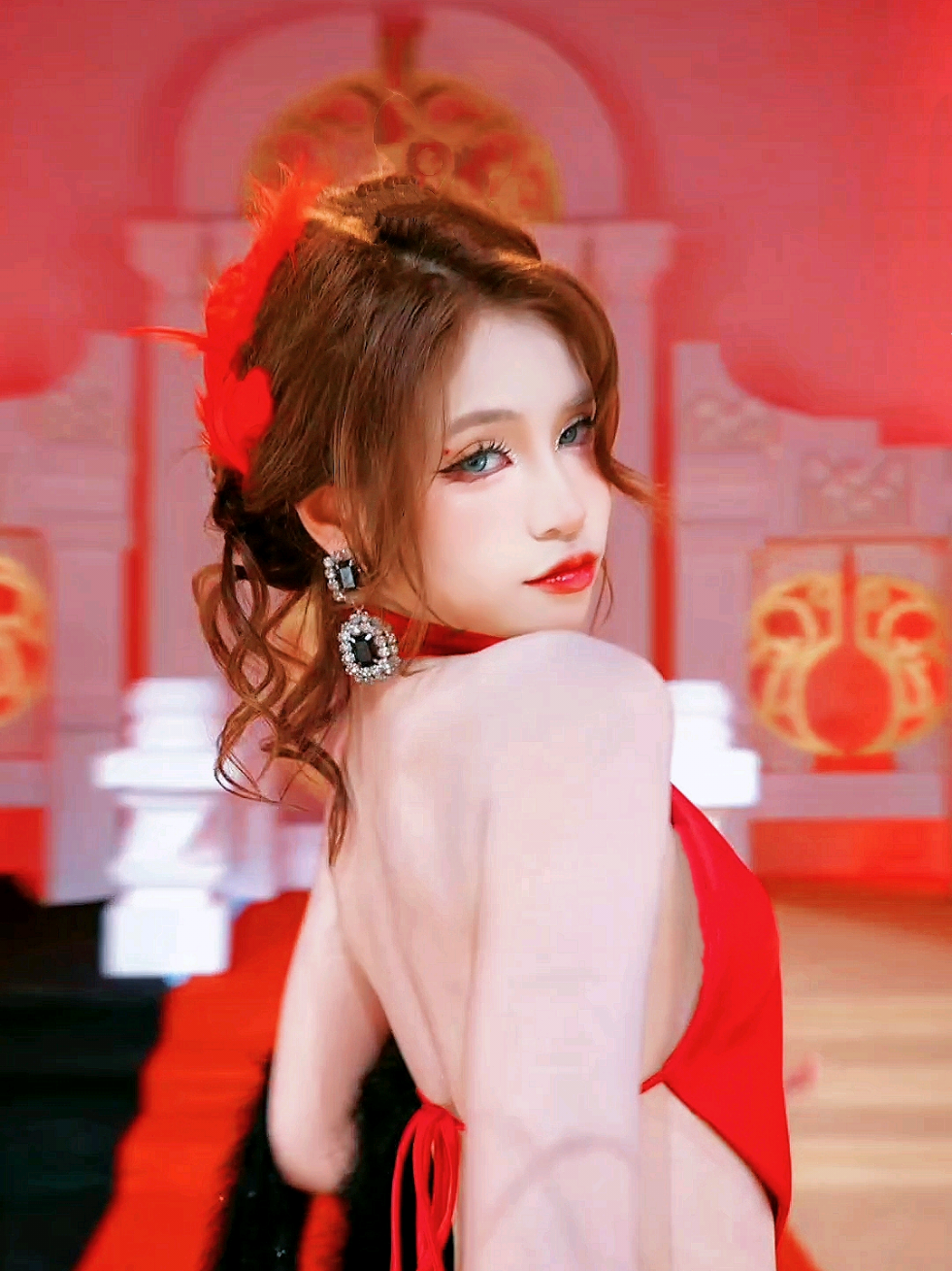 @Ch&oacute; lụm ve chai