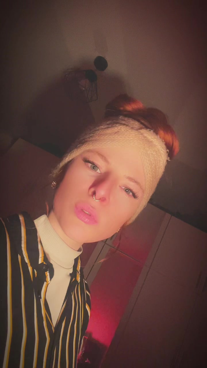 @💛🌻Leony🌞🧡