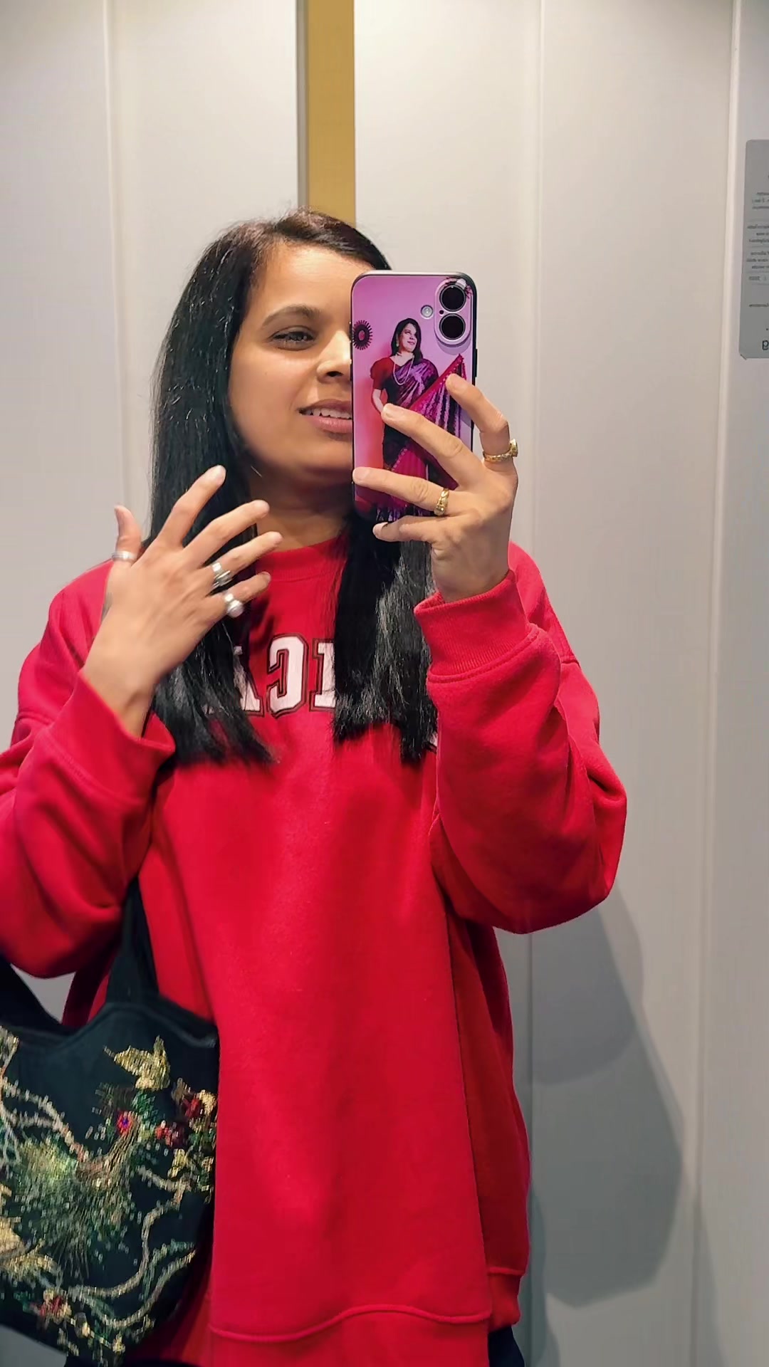 @ℝ𝕠𝕤𝕖𝕪 🌹