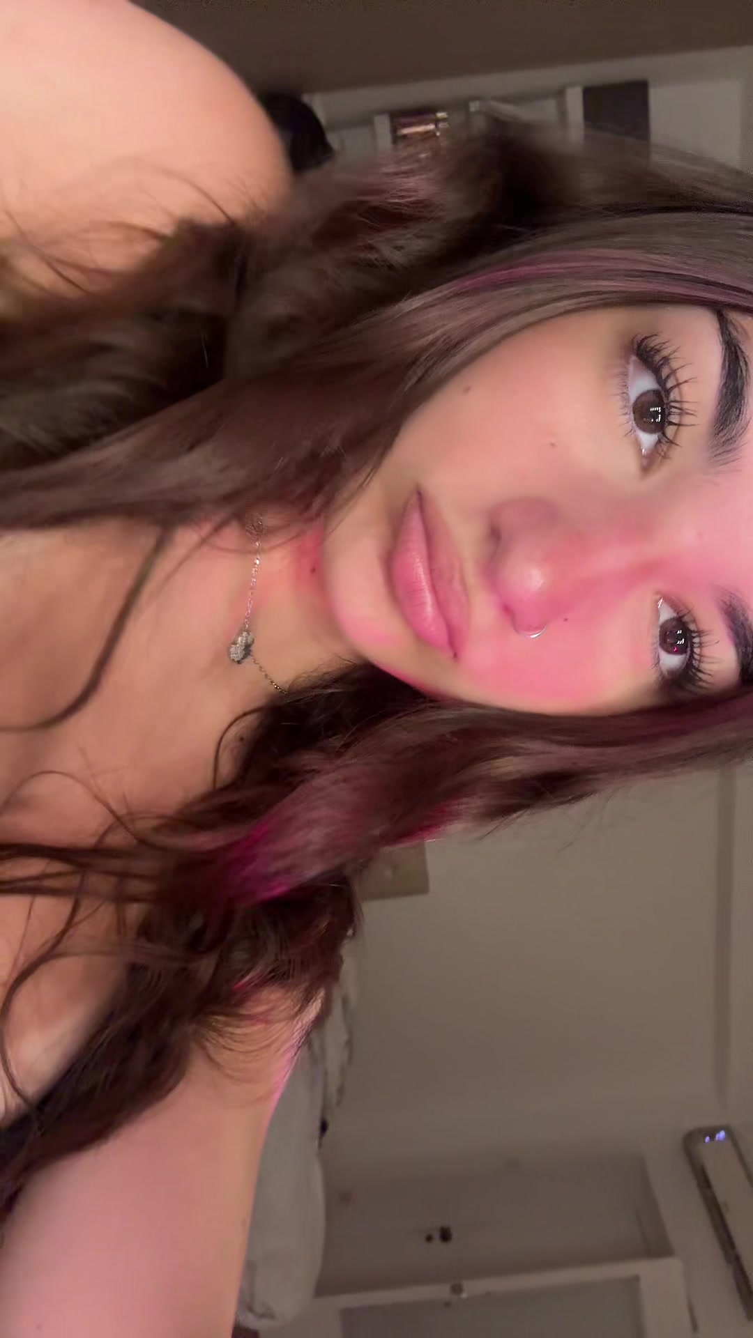 @💕👅🫦🪽🍸💋