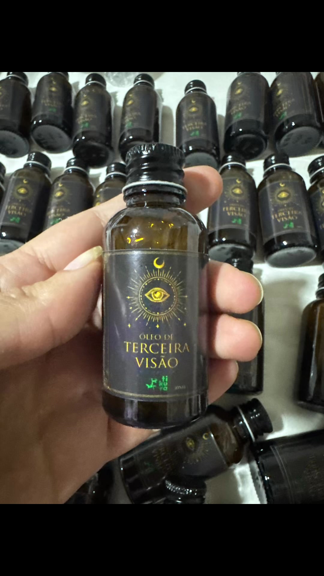 @Tikura