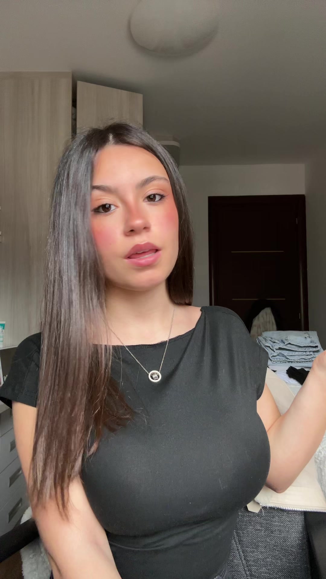 @daniela