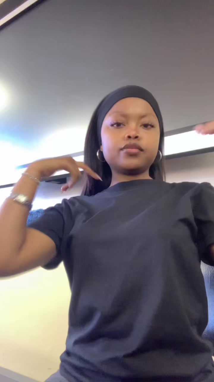 @Mabhengu 💋