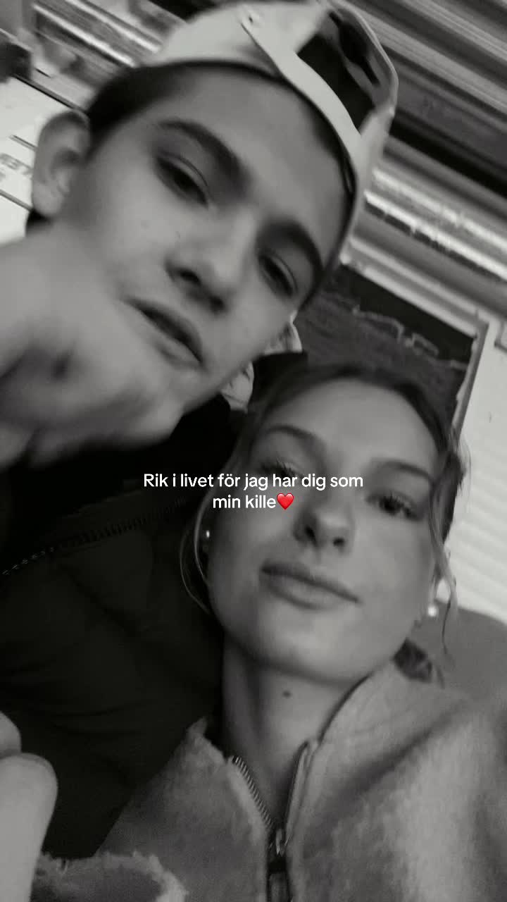@Bella