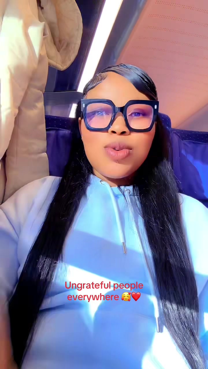 @Irenebliss🥰🍭💙⭐️👅💦 🦋❤️