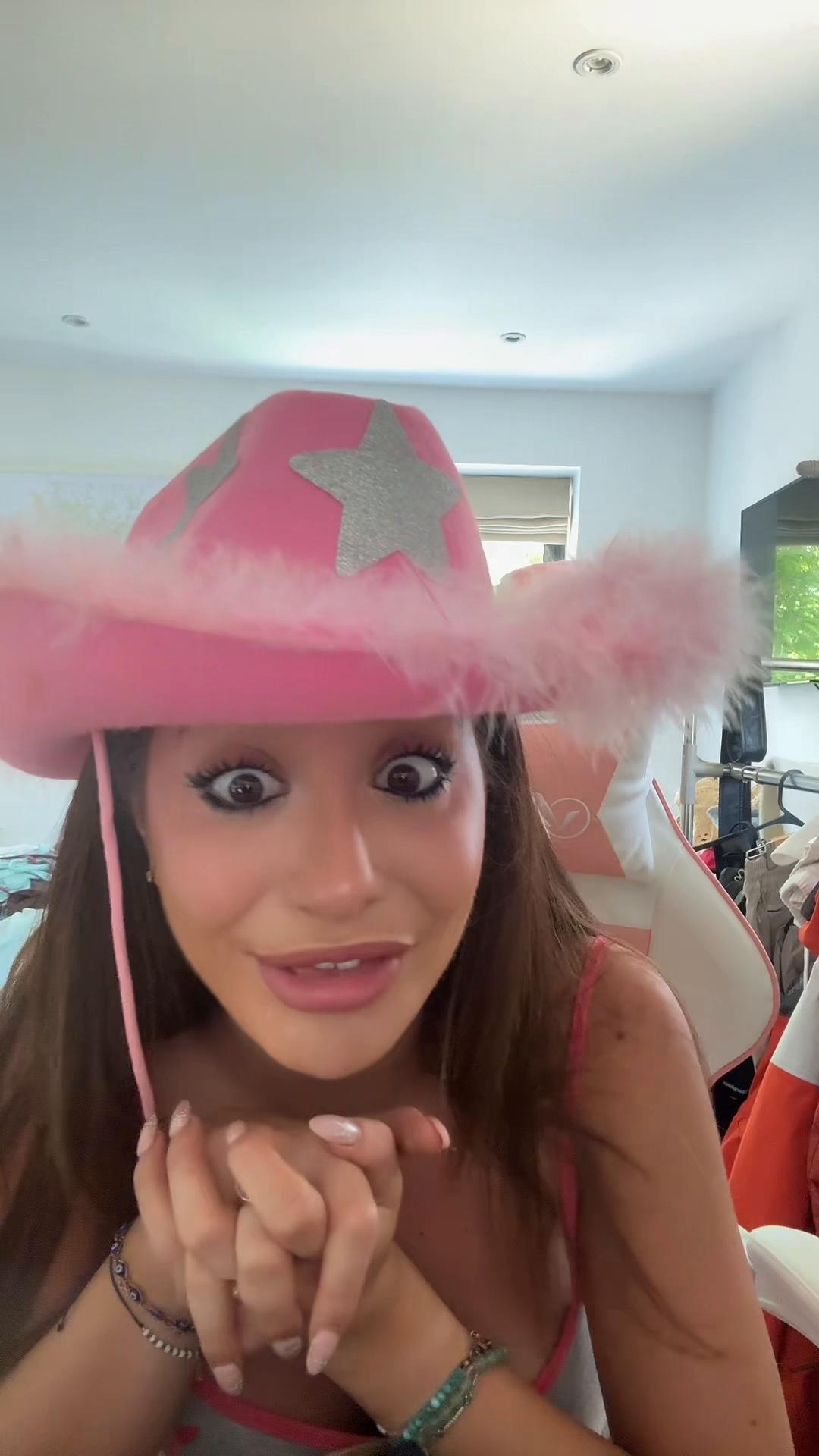 @Danibabes69