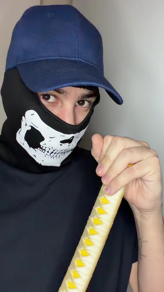@𝙍𝑨𝑽𝑬𝑵