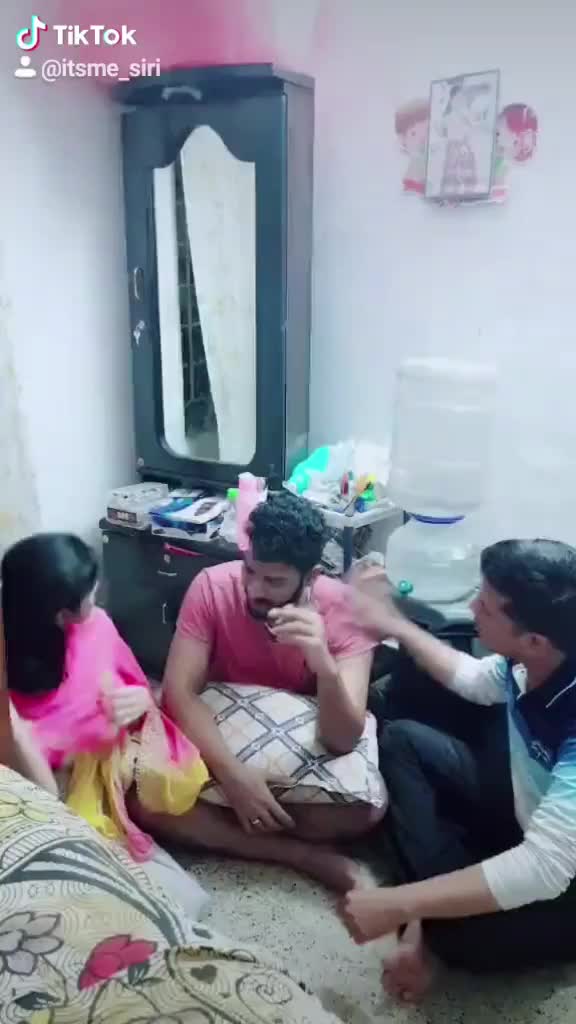 @Itsme_Siri