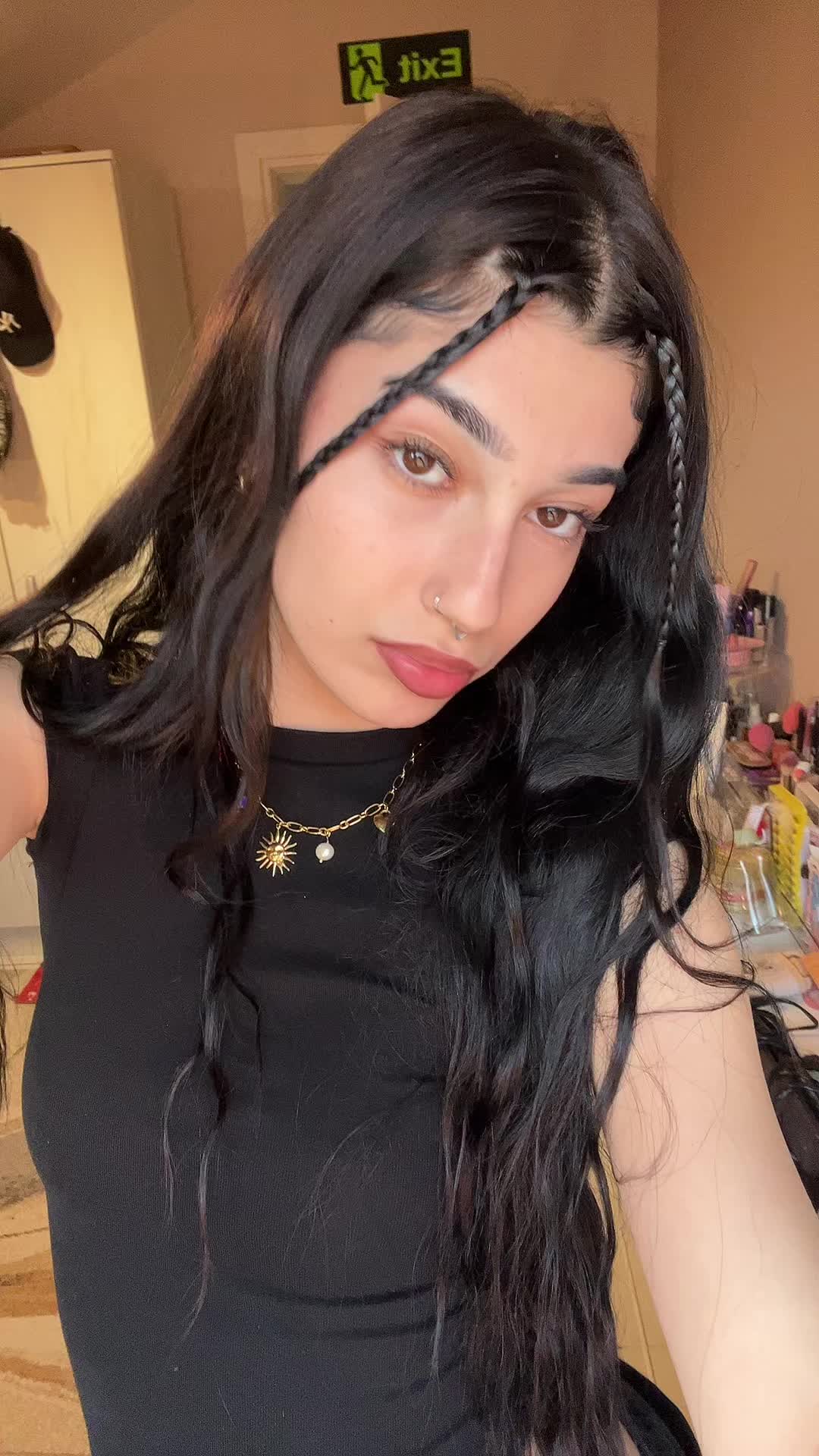 @🦠
