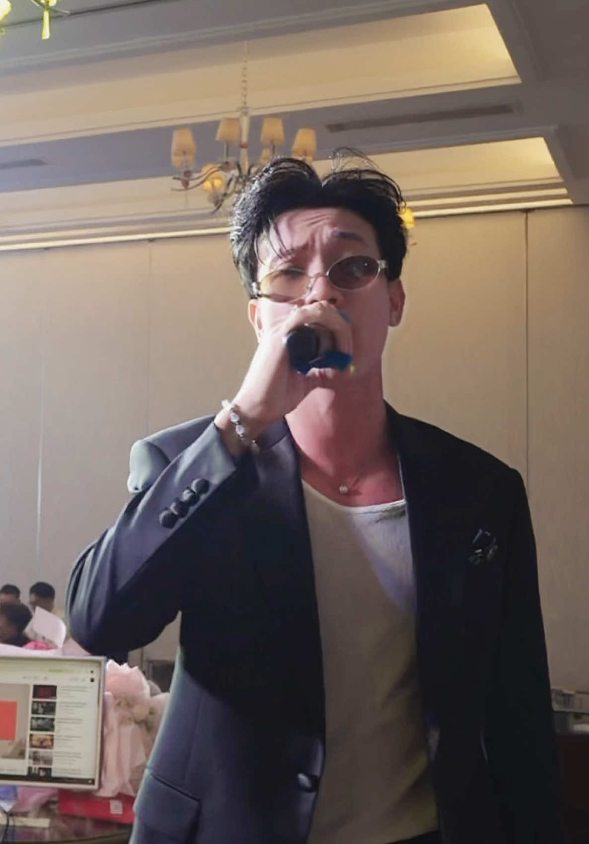 @Hạo Thi&ecirc;n
