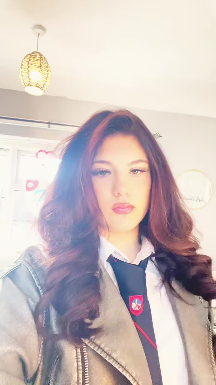 @Ellie~maixoxo🍒