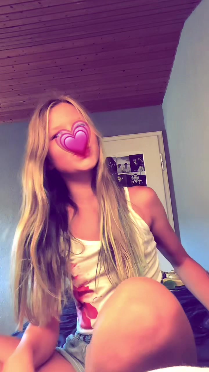 @♪🌷  ᗴ𝕞ᶤ  ☟♩