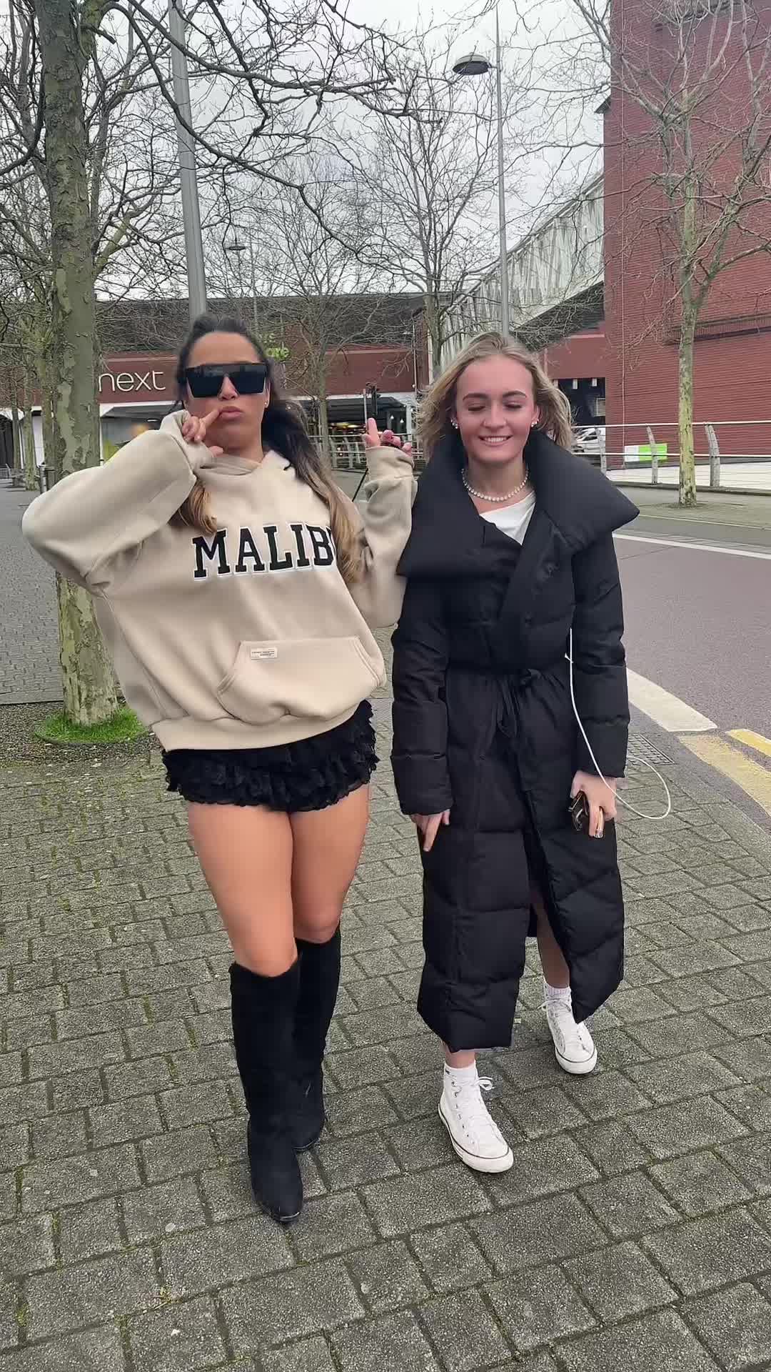 @Monique