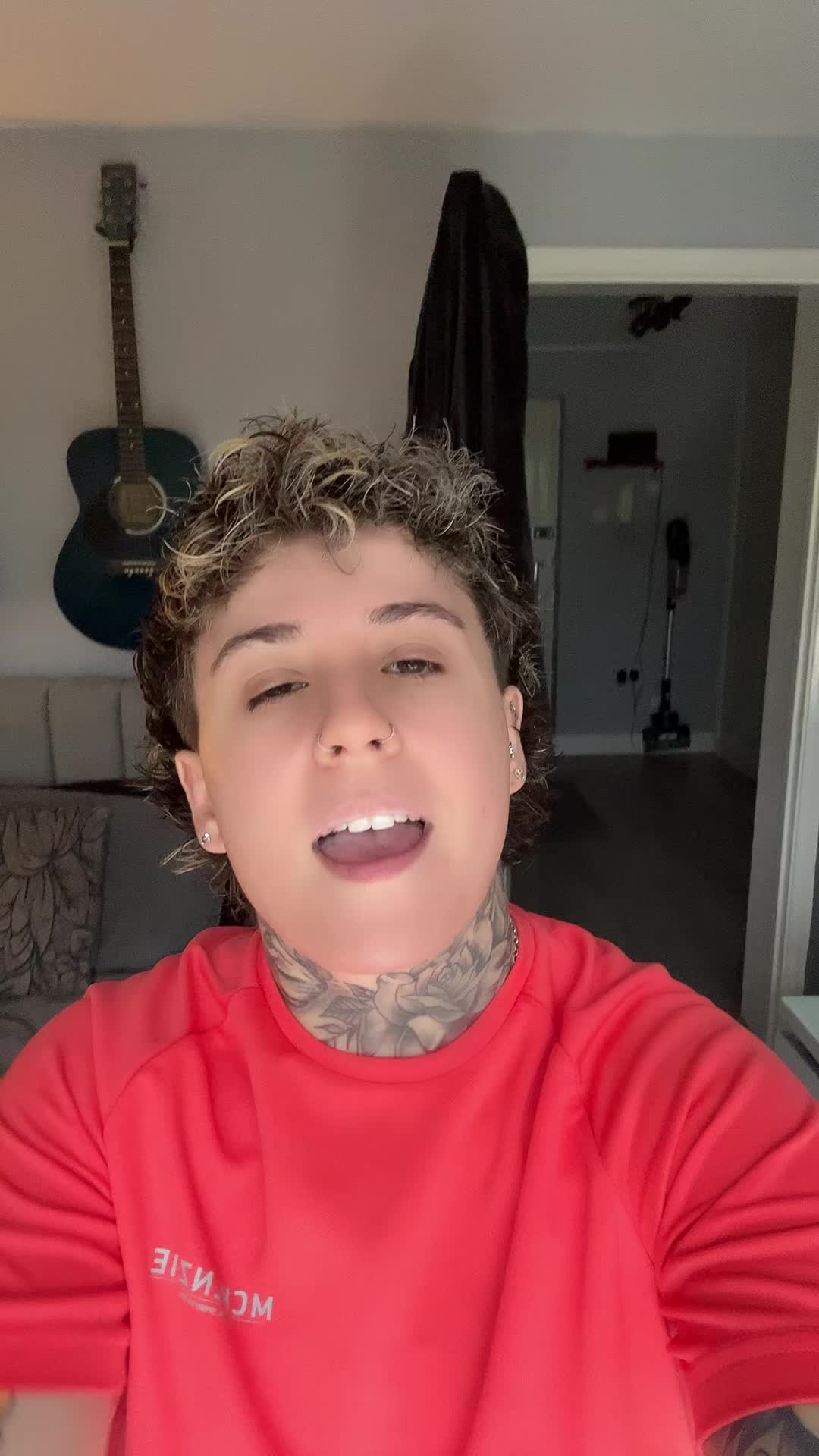 @Chloe .D.