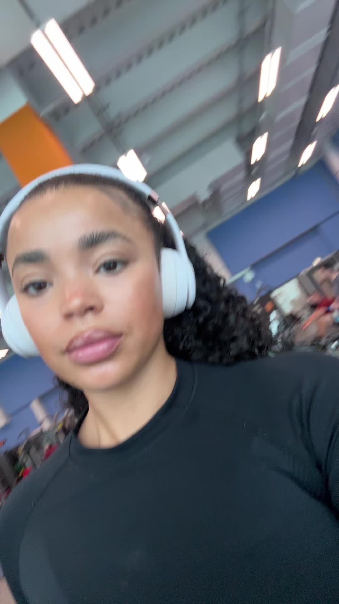 @Nandzfit